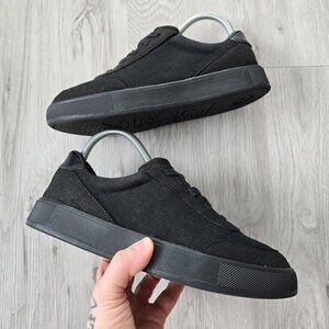 Kizik | Prague black monochrome canvas sporty slip-on sneakers | WMS 7.5